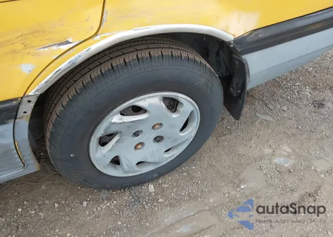 1988 Honda Civic Dx z USA, uszkodzony, nr VIN 1HGED3644JA036535